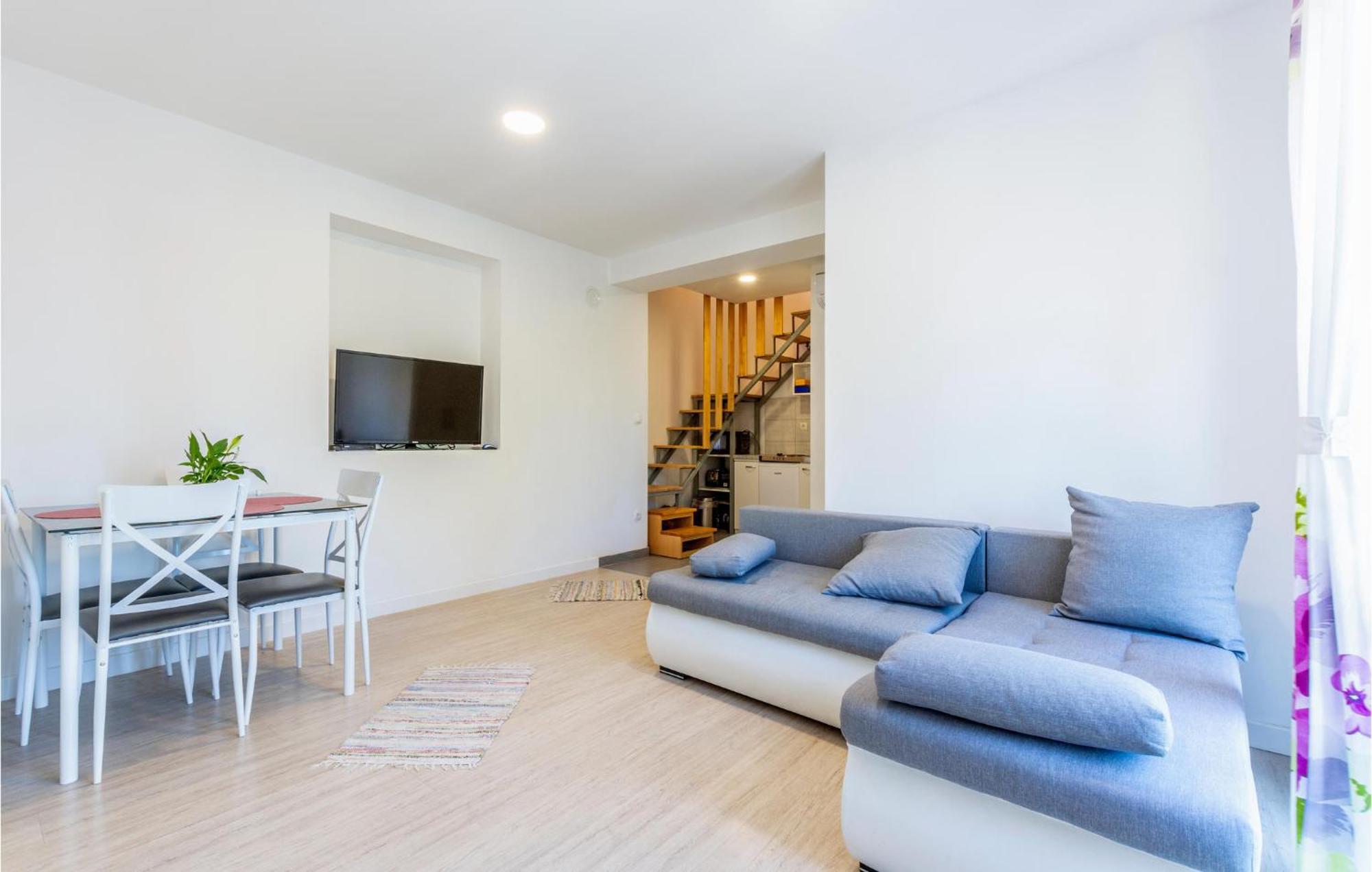 Gorgeous Apartment In Omis With Kitchen Exteriér fotografie